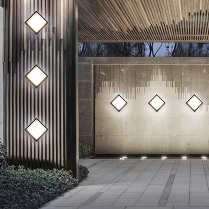 Motion Sensor Outdoor Wall Lamp – Modern Aluminium Design | Stornfield
