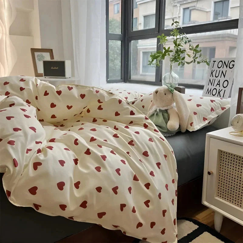 Romantic heart design bedding set for a cozy retreat | Stornfield