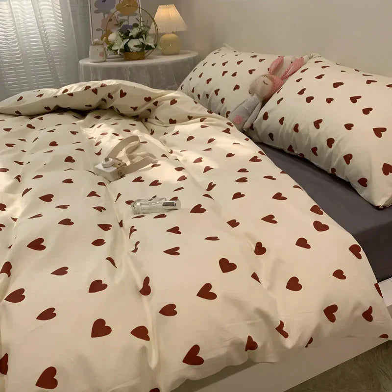 Romantic heart design bedding set for a cozy retreat | Stornfield