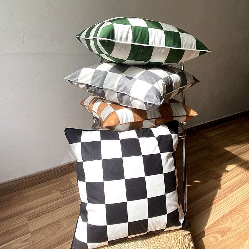 Stornfield | Mattes Checkered Cushion Cover