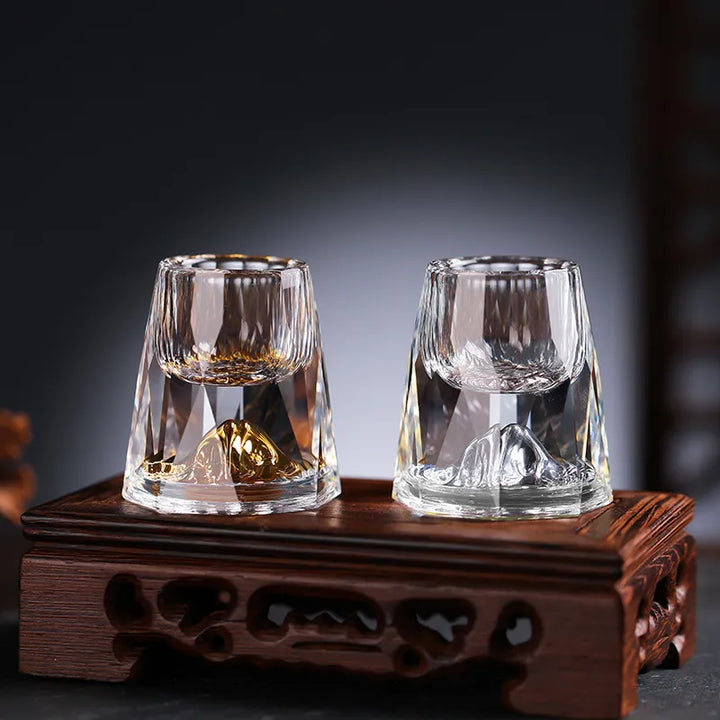 Luxury Crystal Glasses with Gold Flakes – Handmade – Set of 2 – For Whisky & Premium Beverages | Stornfield