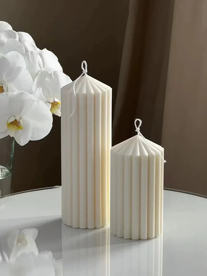 Stornfield | Luxurious Aromatic Scented Candle | For lovely scents in the living room