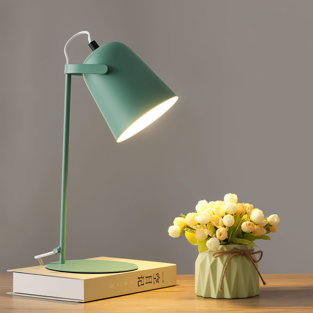 Stornfield | Macaron – Lampe de table nordique ajustable pour un bureau élégant