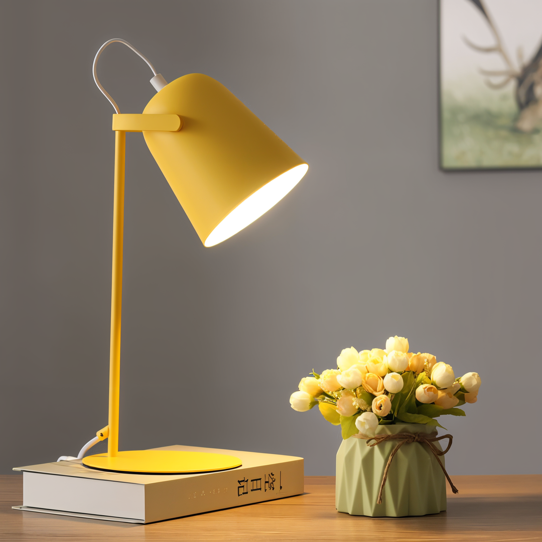Stornfield | Macaron – Lampe de table nordique ajustable pour un bureau élégant