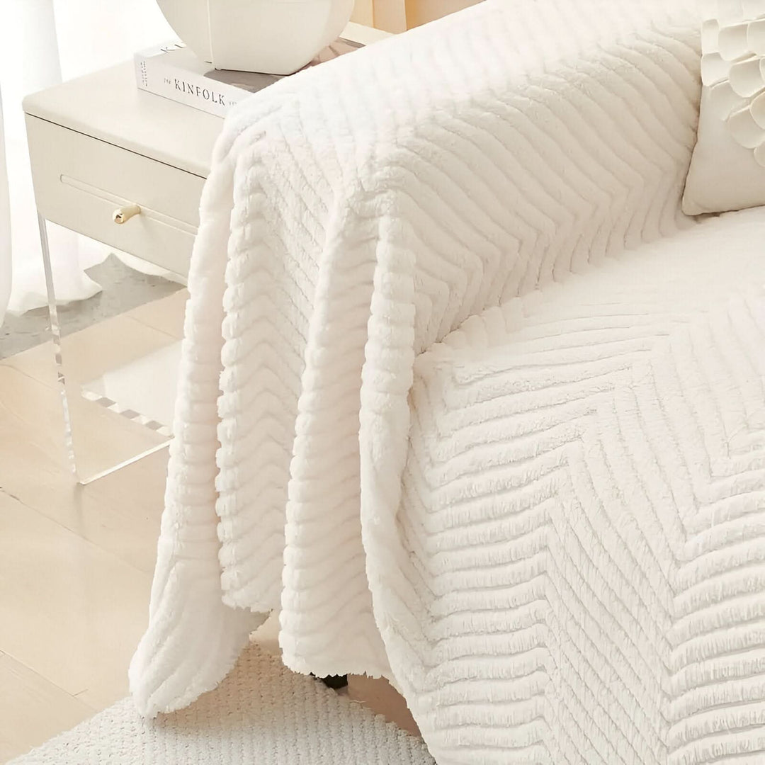 Stornfield | LuxuraWrap Sofa Cover – Non‑Slip Pet‑Friendly Couch Protector