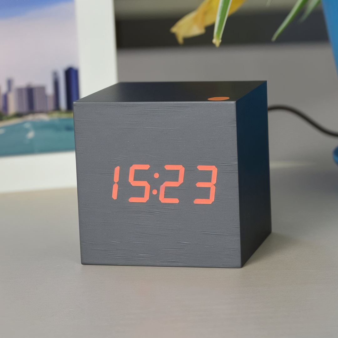 Stornfield | Digital LED Clock - Cube Clock - Wooden Clock
