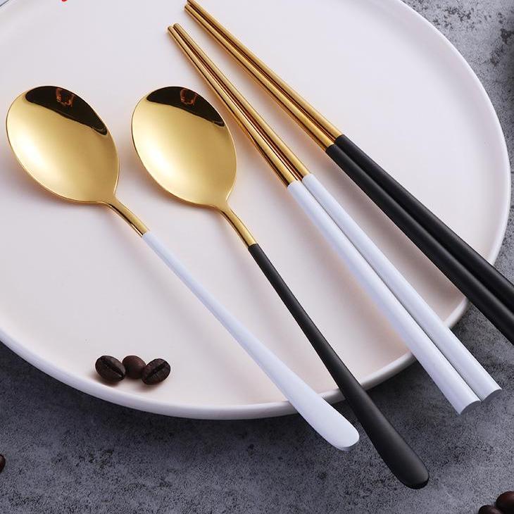 Stornfield | KOREAN OPAQUE STICKS