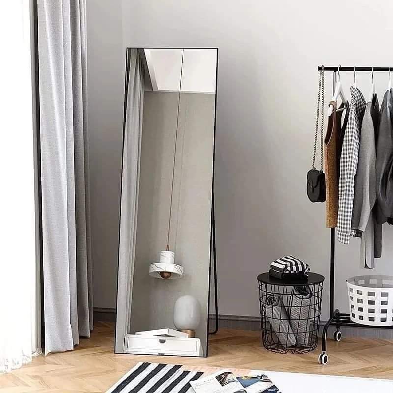 Stornfield | Miroir de maquillage sur pied