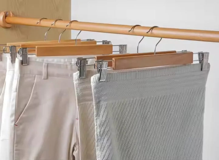 Stornfield | 10 Wooden Hangers with Clips