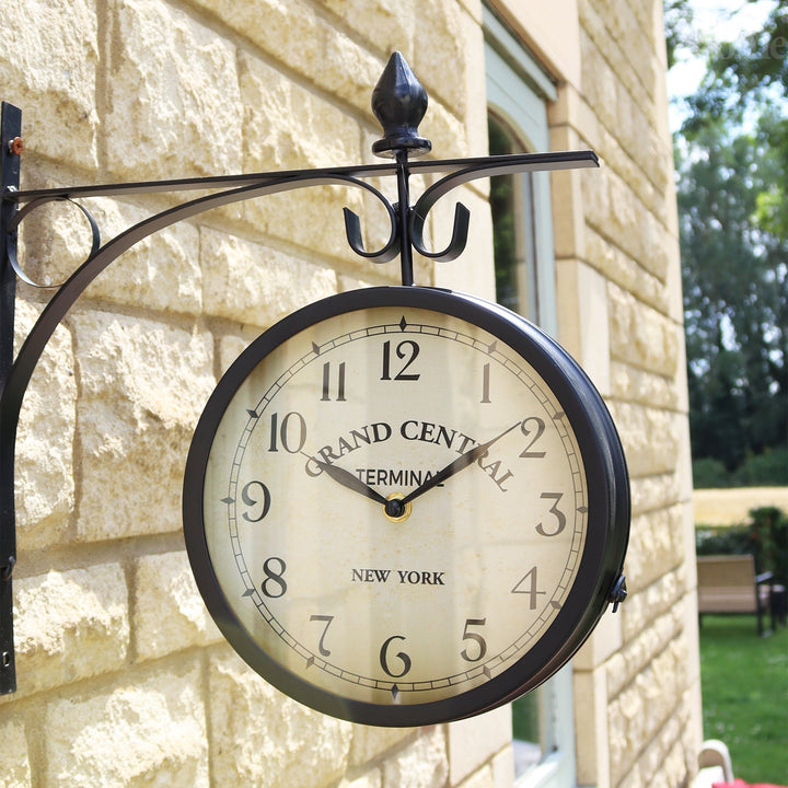Stornfield | Double-sided black outdoor clock