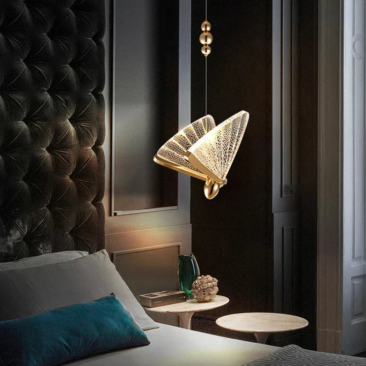 Stornfield | Frendorf – Butterfly-shaped pendant light