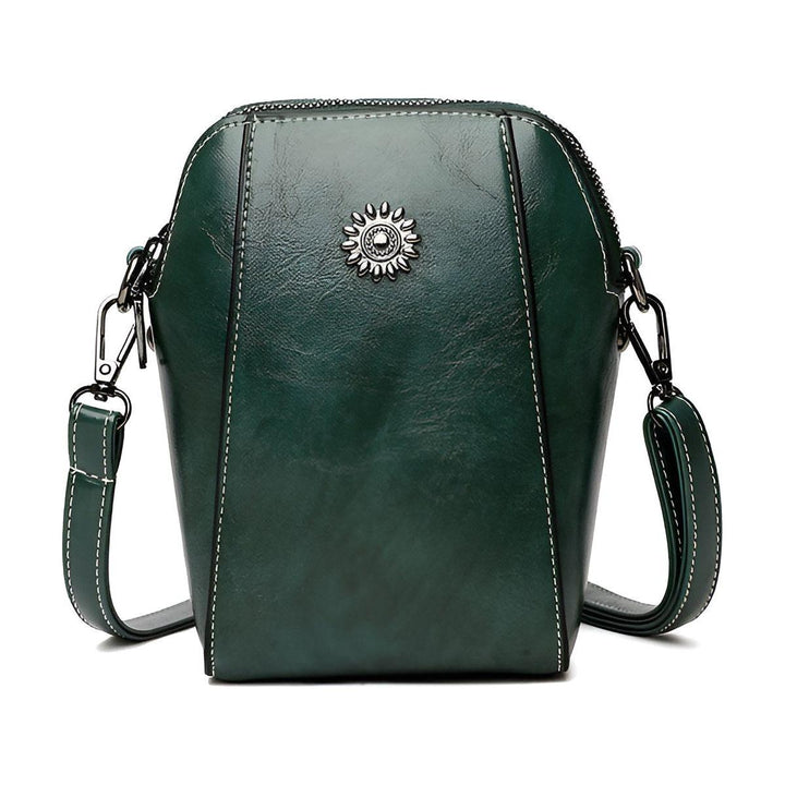 Clara Bag - Luxurious Shoulder Bag for Effortless Elegance | Stornfield