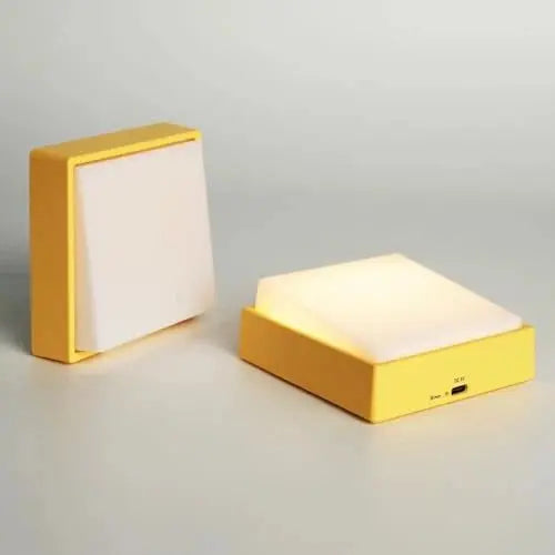 Stornfield | Wireless dimmable night light – Rechargeable with timer & magnet attachment