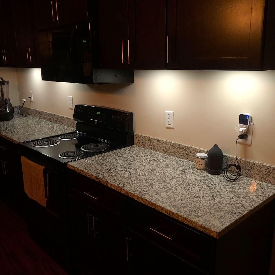 Stornfield | SmartHome - Wireless Motion Sensor LED Strip - No hassle with cables