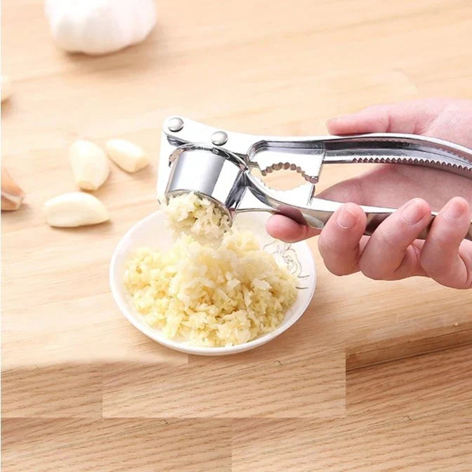 Stornfield | Robust garlic press made of stainless steel