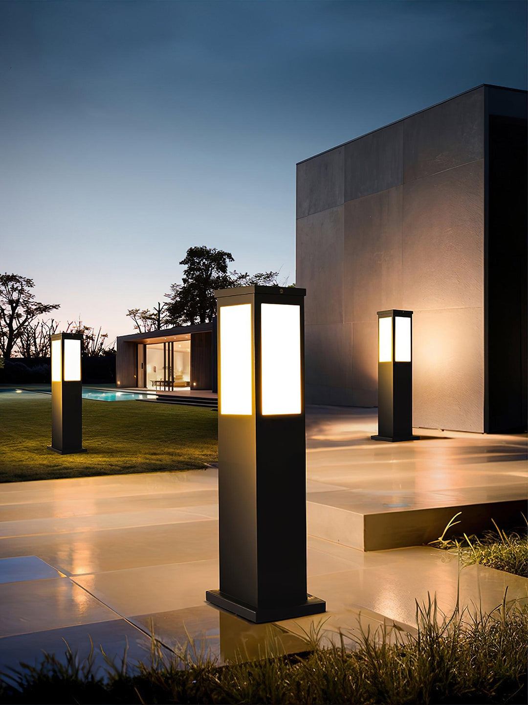 Modern Outdoor Bollard Light – Sleek Durable Weather-Resistant | Stornfield