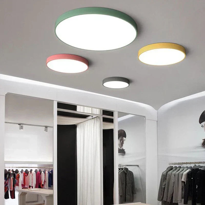Stornfield | SpectraStyle - Colored Lamp