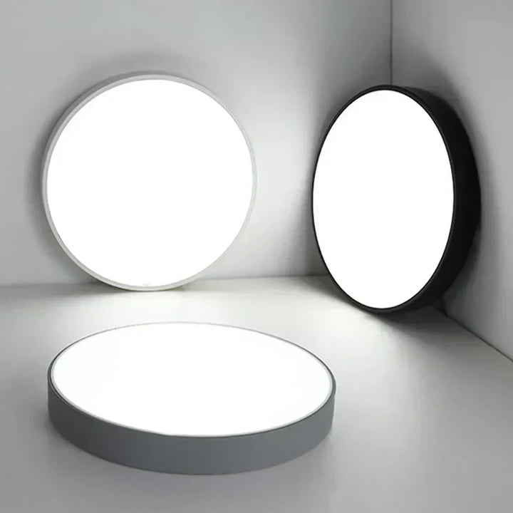 Stornfield | SpectraStyle - Colored Lamp