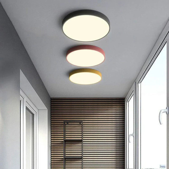 Stornfield | SpectraStyle - Colored Lamp