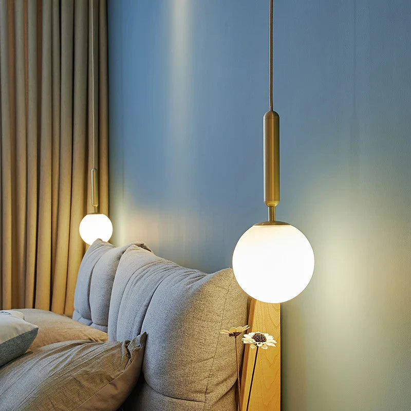 Luxurious pendant lamp in gold – Modern hanging light for staircase or living area | Stornfield