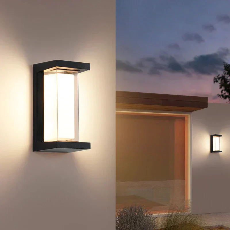 Modern outdoor wall light for garden and terrace | Stornfield