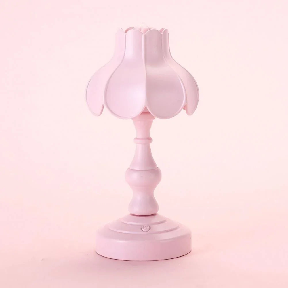 Lotus-shaped LED Mini Retro Light | Stornfield