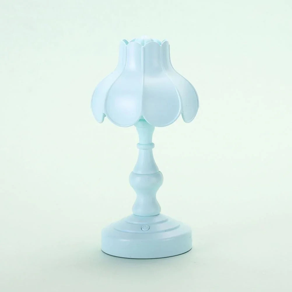 Lotus-shaped LED Mini Retro Light | Stornfield