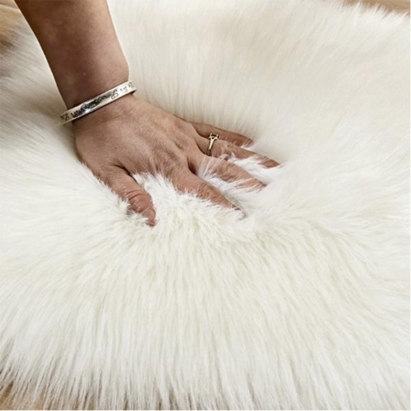 Love Heart Shaped Faux Sheepskin Fur Rug | Stornfield