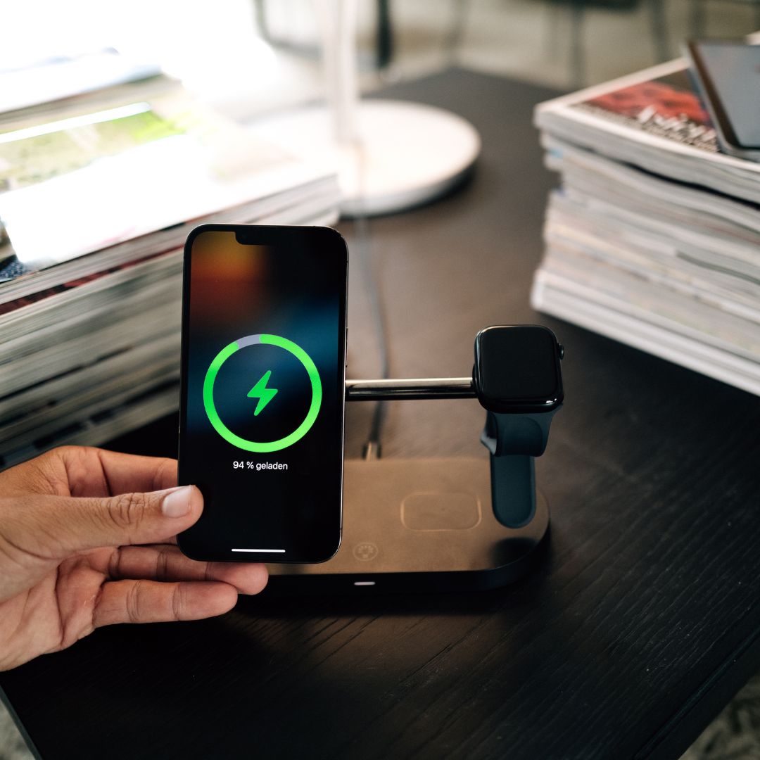 Pro - 5-in-1 Charging Station | Stornfield