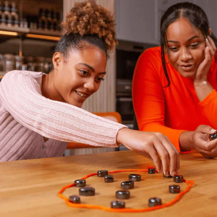 Stornfield | Magnetic chess game for travelling & strategy