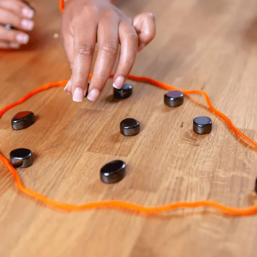 Stornfield | Magnetic chess game for travelling & strategy
