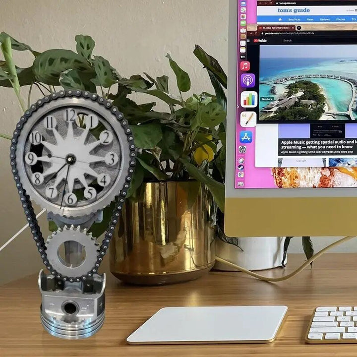 Stornfield | Watch Chain with Movement - Silent Rotating Table Clock