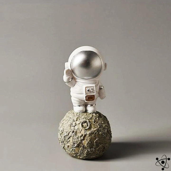 Stornfield | Meteor Astronaut Figurine