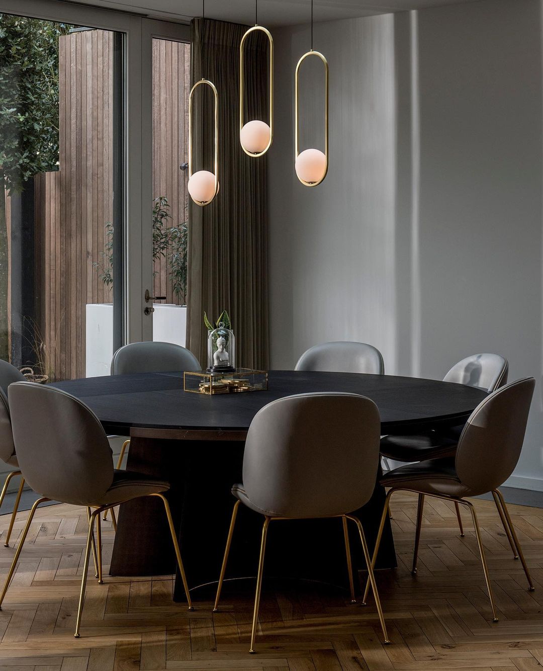 Modern and Elegant Pendant Light - Stylish Hanging Lamp for Indoor Lighting | Stornfield