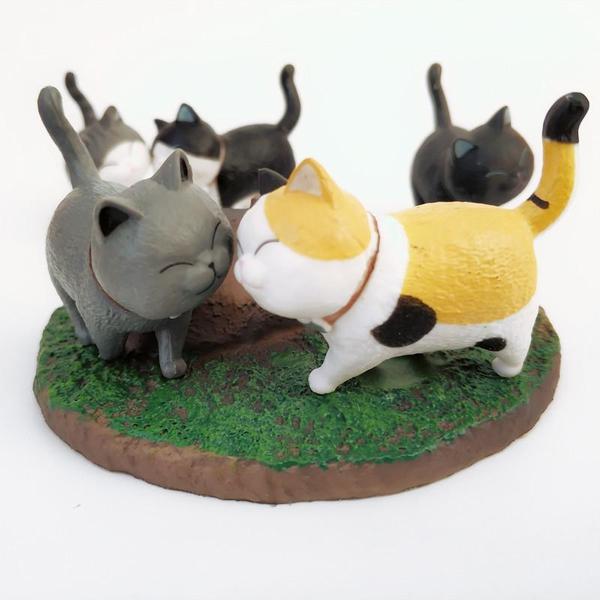 Mini Strolling Cat Figurines | Stornfield