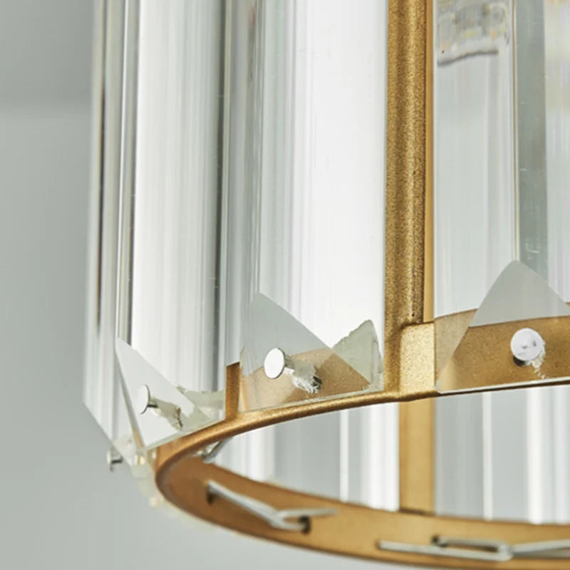 Elegant crystal pendant lamp – luxury lighting for dining room and living room | Stornfield