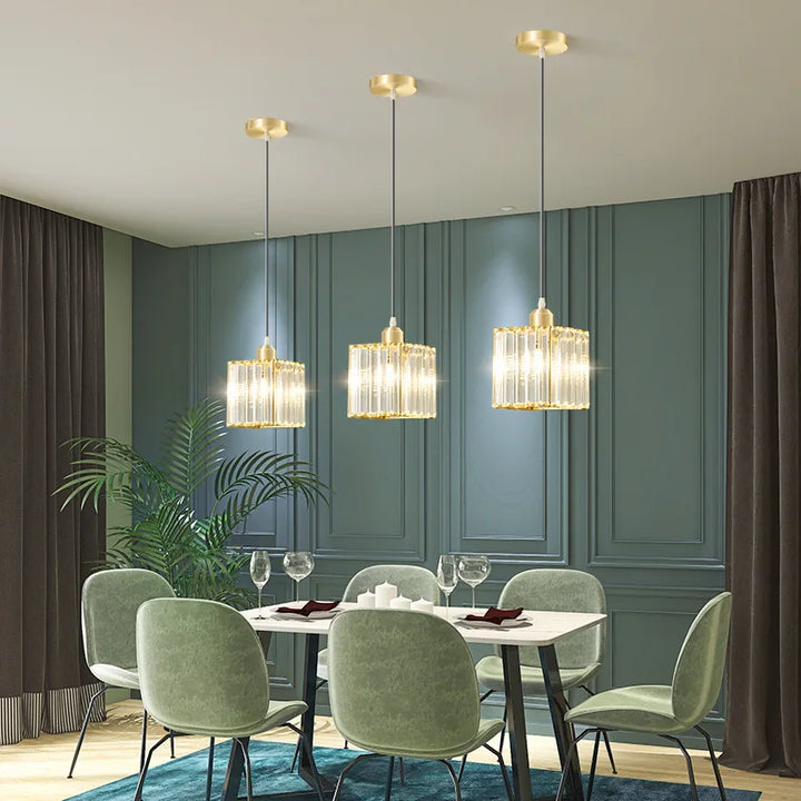 Elegant crystal pendant lamp – luxury lighting for dining room and living room | Stornfield