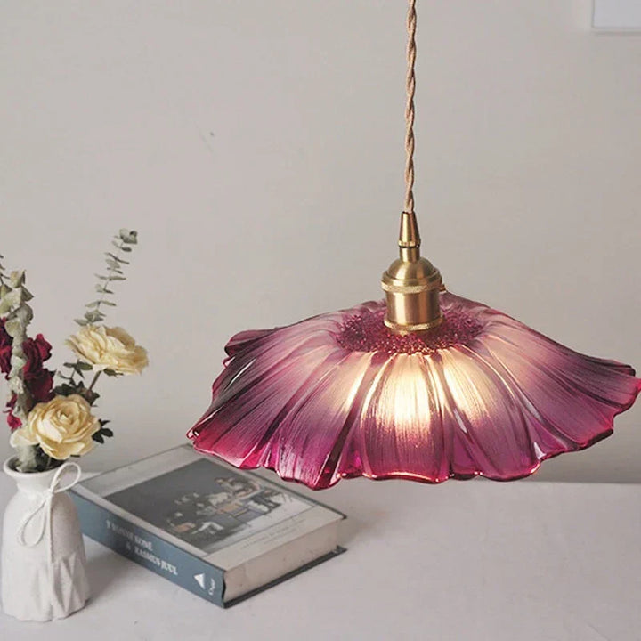 FloraGlimmer - Modern Flower-Shaped Pendant Lamp | Glass Design | LED Lighting for Living Room and Dining Room | Stornfield