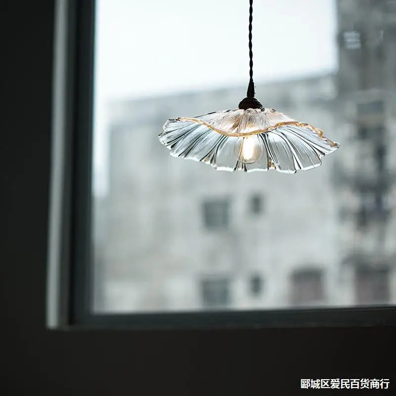 FloraGlimmer - Modern Flower-Shaped Pendant Lamp | Glass Design | LED Lighting for Living Room and Dining Room | Stornfield