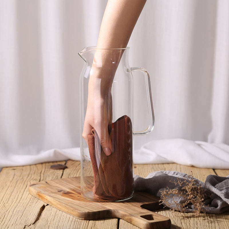 Modern Glass Water Pitcher – Heat-Resistant Jug with Stainless Steel Lid | Stornfield