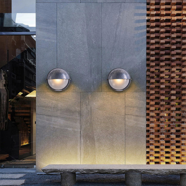 Elegant waterproof outdoor wall lamp | Stornfield