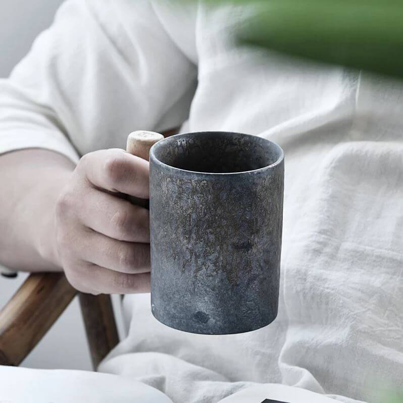 Coarse Pottery Mug with Wooden Handgrip | Stornfield