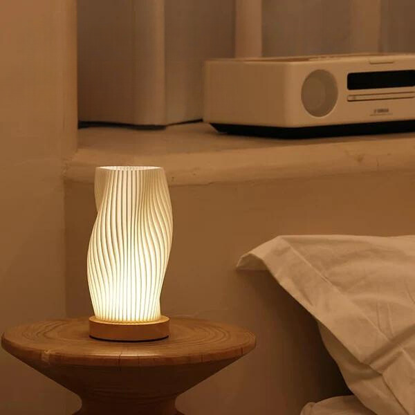 Stornfield | Elegant Wavy Design USB-Powered Table Lamp | WaveGlow