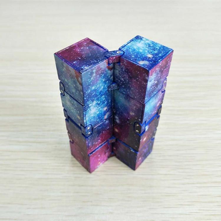 Infinity Cube | Stornfield