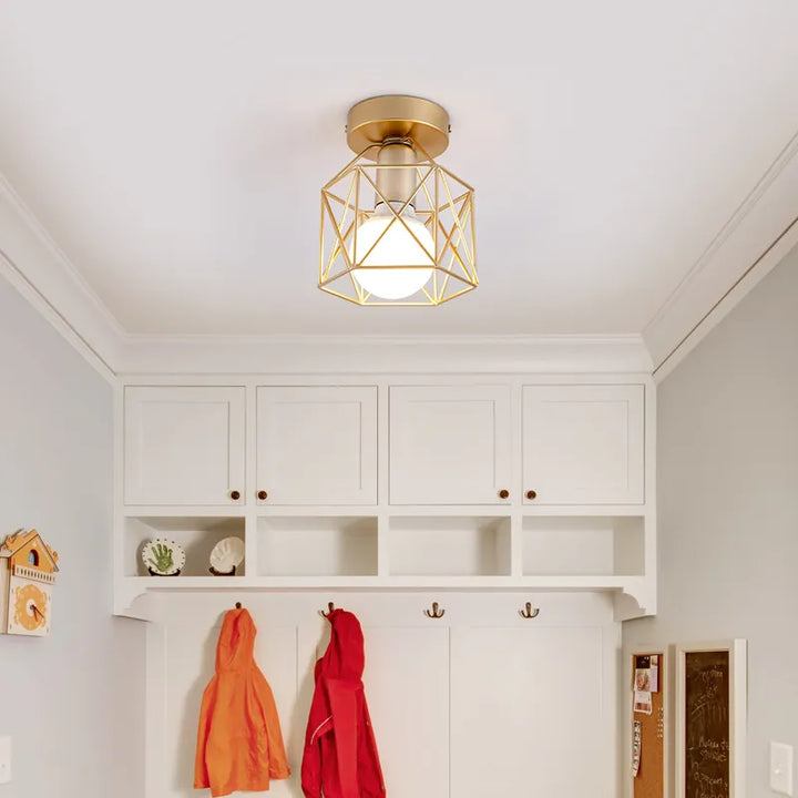 Modern ceiling light with golden metal grid – Stylish lighting for hallway and living room | Stornfield
