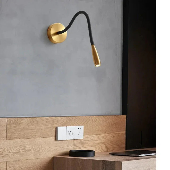 Modern wall lamp with flexible arm for indoor use – Adjustable LED wall light for living room and bedroom | Stornfield