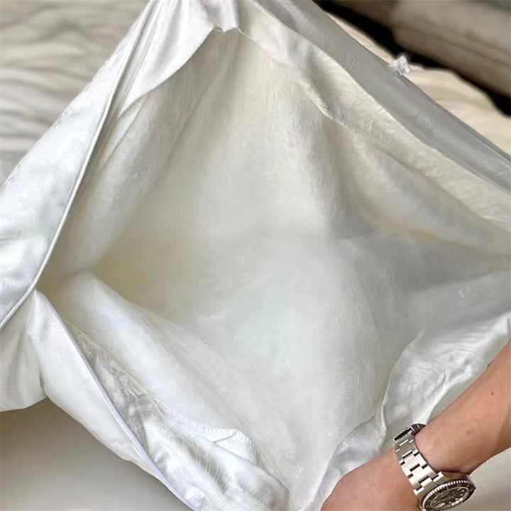 Luxurious jacquard duvet cover set made of fine satin with floral medallion pattern