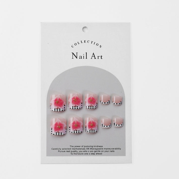 Artificial nail set with elegant flower and dot design Stornfield