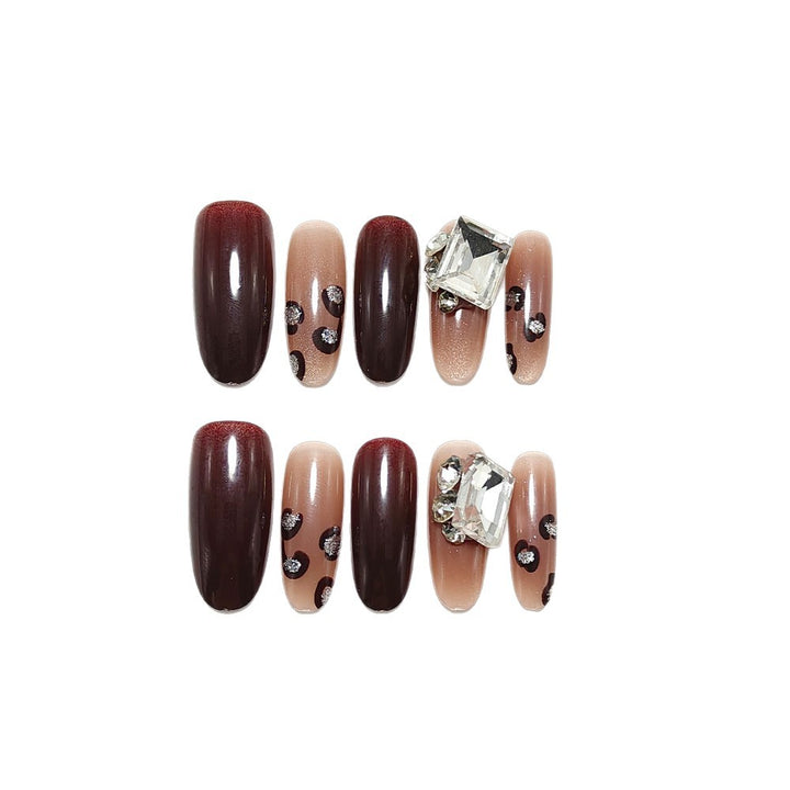Artificial nails with luxurious glitter accents Stornfield