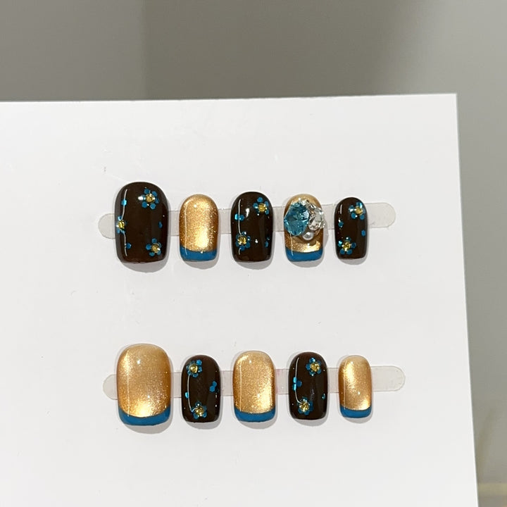 Artistic Press-On Nail Art Set